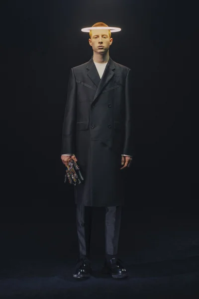 Look 1